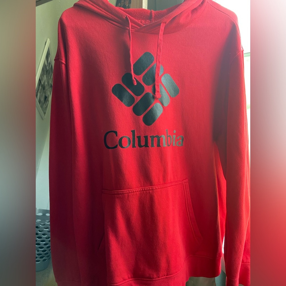 Men’s Columbia Hoodie